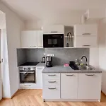 Stay Inn Apartments Seifertova